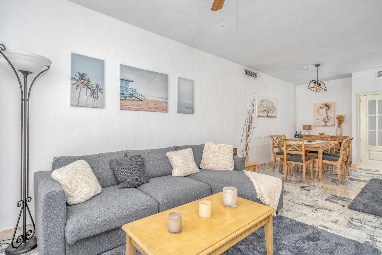 Apartment Stunning Seaview In By Costarentals - Ref 65